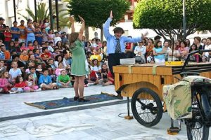 Espectáculo de calle en el Festival de Teatro de El Ejido 2013e