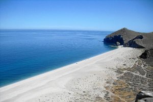La Playa de los Muertos en Carboneras