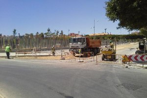 Obras en la calle Antonio Muñoz Zamora.x,auto,a