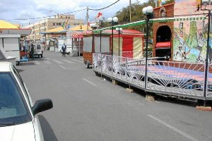 Cacharricos en las fiestas del barrio de Nueva Andalucía en una imagen de archivo.tyle>.ap