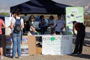 Stand de Ecologistas en Acción Roquetas.x,auto,