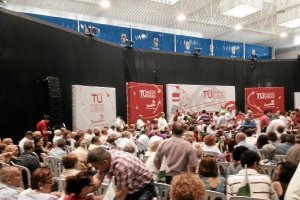 Imagen del Moisés Ruiz en el mitin de esta mañana.e;clip:rect(4