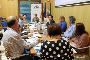 Participantes en el encuentro internacional de cooperativas celebrado en Almería.tyle>.apq