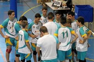 Almería se vuelve a traer un evento de alto nivel.e;clip:rect(4