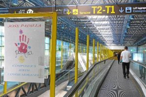 Vista de la exposición en Barajas dedicada a Padilla.e;clip:rec
