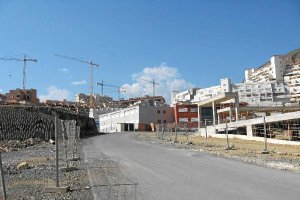 El barrio inacabado de Las Colinas unirá a los afectados por estafa inmobiliaria para interponer dem
