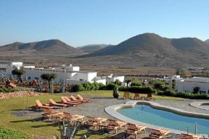 En Almería, los hoteles que cierran durante el invierno rondan el 55 por ciento.  tyle>.ap