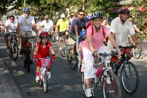 Actividades saludables en torno a la bicicleta como medio de transporte en las ciudadestyl