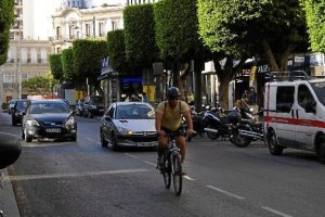 Ciclistas y peatones se ven afectados también por los cambios.e