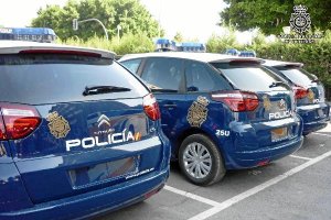 Vehículos policialeso,469px);}</style