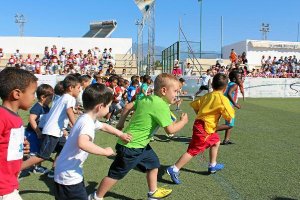 Algunos de los escolares participantes.x,auto,a