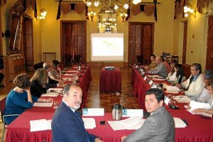 José Manuel Ortiz y Rafael Márquez en la reunión celebrada ayer.tyle>.apqj{position:absolu