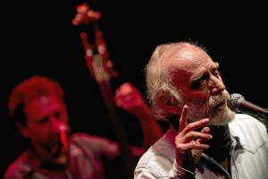 Javier Krahe, durante un concierto.o,