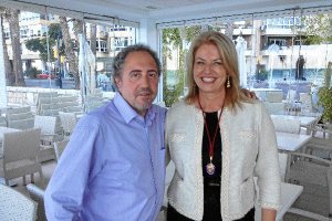 José Luis Masegosa y la fiscal almeriense Flor de Torres, tras recibir la Medalla de Oro de Málaga. 