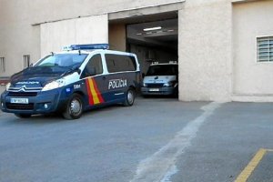Salida de los marineros de la cárcel de Almería el 8 de abrile;