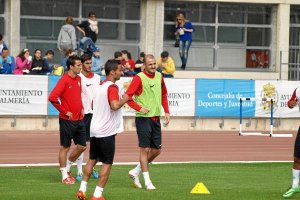 Fernando Soriano en el entrenamiento de este jueves.e;clip:rect