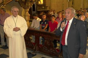 Alfonso García necesita más que nunca un capotazo de la Virgen del Mar.tyle>.apqj{position