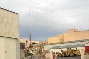 Trabajos de mejora que se están realizando en la calle Olmo así como en otras vías. tyle>.