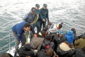 Intervención con una patera en marzo.