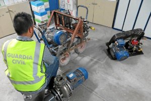 Imagen cedida por la Guardia Civil de parte del material robado,tyle>.apqj{position:absolu