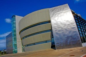 El Teatro Auditorio de Roquetas cumple este año su décimo aniversario.tyle>.apqj{position: