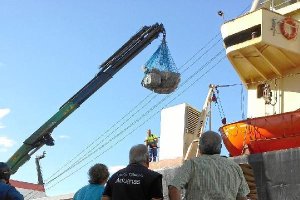 El buque Moonligth, con bandera de Sierra Leona.e;clip:rect(469