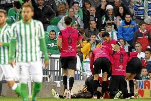 El Almería-Betis, a las 12.00 horas el 4 de mayoe;clip:rect(469