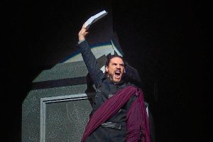 Peris-Mencheta, conocido por ‘Isabel’ y ‘Los Borgia’, da vida a Marco Antonio. tyle>.apqj{