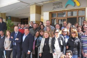 El presidente de la Mancomunidad (cuarto por la izquierda) durante la clausura del taller.