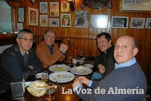 Ponente de las Jornadas del Siglo de Oro, durante la hora del tapeotyle>.apqj{position:abs