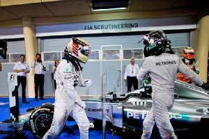 Buen rollo entre Hamilton y Rosbergo,