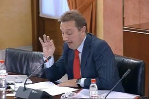 Manuel Recio defendió la Proposición No de Ley.