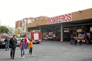Los bomberos de Almería atienden ahora las necesidades del municipio de Níjar.tyle>.apqj{p