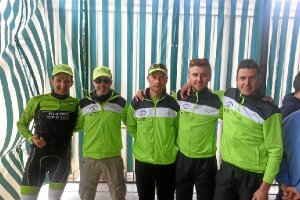 Corredores del equipo Filabres Bikeshop-El Valle.e;clip:rect(46