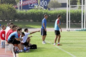 Francisco y Javi Gracia en la puesta de largo de la pasada temporada.tyle>.apqj{position:a
