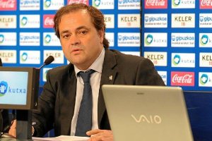 Aperribay tiene claro que su entrenador del futuro será Arrasate.tyle>.apqj{position:absol