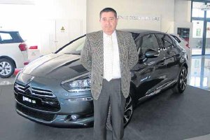 FRANCISCO SEGURA, gerente de Ejido Motorx,auto,