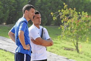 Javi Gracia y Francisco en un partidillo entre sus equipos la pasada temporada.tyle>.apqj{