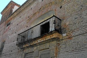 Fachada del edificio en cuestióno,469