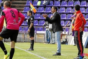 Francisco me recuerda a Emery en la banda pero solo por algunos gestostyle>.apqj{position: