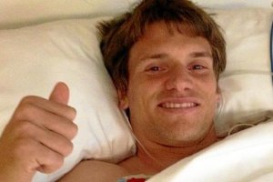 Sebastián Dubarbier, tras la operación.x,auto,a