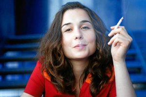 Nadia de Santiago en la película Ali.