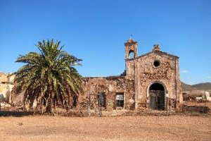 Varios colectivos han denunciado el estado de abandono de este inmueble.tyle>.apqj{positio