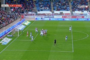 Noy duda sobre la posición legan de Verza en un gol que no subió al marcador.tyle>.apqj{po