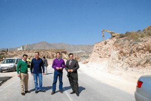 Los representantes políticos en el lugar de las obrase;clip:rec