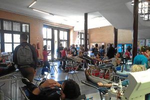 El Aulario II fue el centro de transfusión improvisado. e;clip: