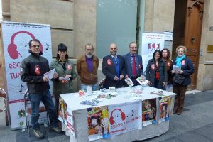 Participantes en la campaña Escucha a tus riñones.e;clip:rect(4