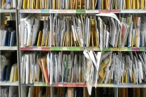 La unidad de reparto de Roquetas se encuentra colapsada por tres envíos masivos.tyle>.apqj