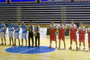 Instantes previos al partido en Algeciras.x,aut