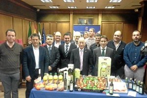La delegación almeriense y los productos que llevarán a Madride